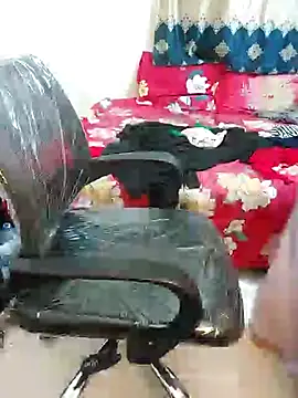 Snapshot of Adiba_2 chatting on 03/07/25, 08:11 Adiba 2 online show from 03/07/25, 08:11