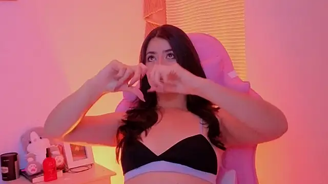 Snapshot of ChanellGV chatting on 09/17/25, 09:27 ChanellGV online show from 09/17/25, 09:27