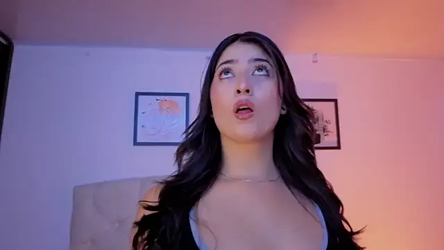 Snapshot of ChanellGV chatting on 10/08/25, 10:07 ChanellGV online show from 10/08/25, 10:07