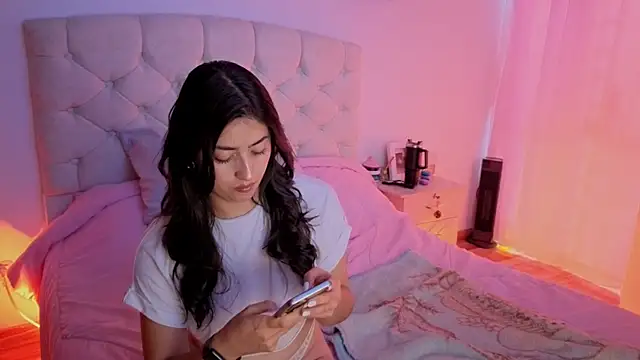 Snapshot of ChanellGV chatting on 10/22/25, 07:57 ChanellGV online show from 10/22/25, 07:57