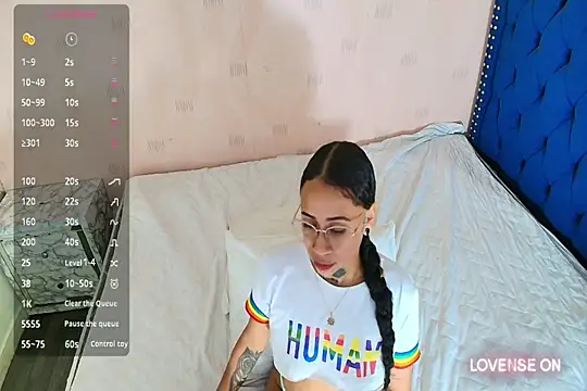 Snapshot of cattaleeyaa chatting on 12/22/24, 06:37 cattaleeyaa online show from 12/22/24, 06:37