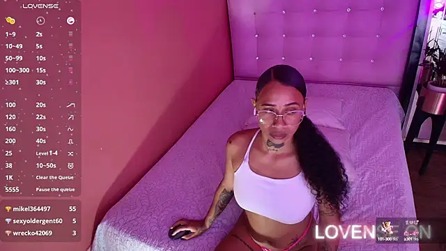 Snapshot of cattaleeyaa chatting on 01/12/25, 06:49 cattaleeyaa online show from 01/12/25, 06:49