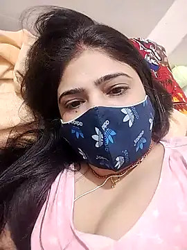 Snapshot of Husnpari20 chatting on 12/06/24, 04:03 Husnpari20 online show from 12/06/24, 04:03