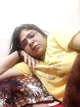 Snapshot of Husnpari20 chatting on 12/24/24, 05:44 Husnpari20 online show from 12/24/24, 05:44