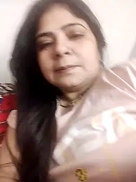 Snapshot of Husnpari20 chatting on 12/27/24, 04:43 Husnpari20 online show from 12/27/24, 04:43