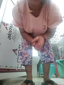 Snapshot of Husnpari20 chatting on 01/22/25, 05:48 Husnpari20 online show from 01/22/25, 05:48