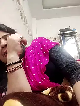 Snapshot of Husnpari20 chatting on 02/02/25, 01:41 Husnpari20 online show from 02/02/25, 01:41