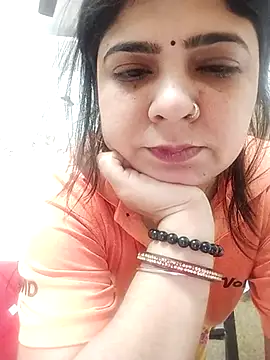 Snapshot of Husnpari20 chatting on 02/18/25, 04:37 Husnpari20 online show from 02/18/25, 04:37