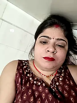 Snapshot of Husnpari20 chatting on 03/18/25, 04:58 Husnpari20 online show from 03/18/25, 04:58