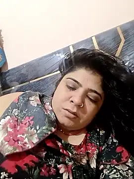 Snapshot of Husnpari20 chatting on 04/13/26, 05:24 Husnpari20 online show from 04/13/26, 05:24