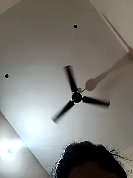 Snapshot of Husnpari20 chatting on 04/21/26, 10:32 Husnpari20 online show from 04/21/26, 10:32