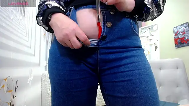 BlondeBrilliant7 online show from 12/27/24, 06:03