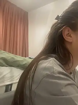 Snapshot of SecretSienna chatting on 03/09/26, 02:04 SecretSienna online show from 03/09/26, 02:04