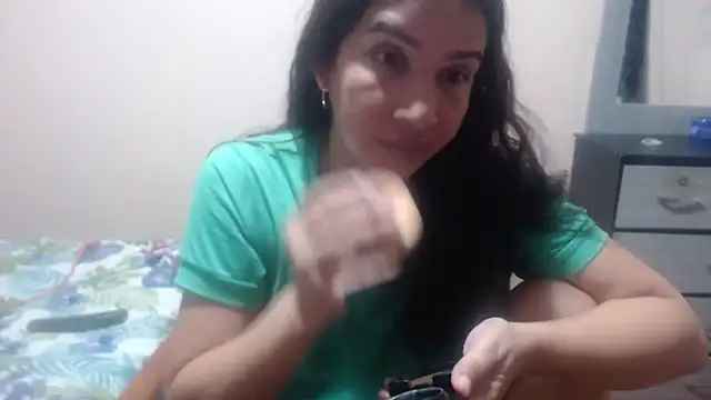 Snapshot of Ainhoa-hot chatting on 05/04/26, 07:26 Ainhoa-hot online show from 05/04/26, 07:26