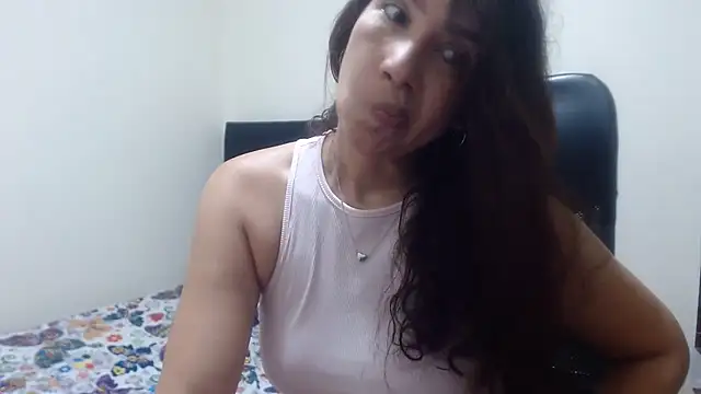 Snapshot of Ainhoa-hot chatting on 07/02/26, 04:29 Ainhoa-hot online show from 07/02/26, 04:29