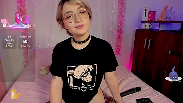 Snapshot of Ahri_howl_sweet chatting on 03/12/25, 09:56 Ahri howl sweet online show from 03/12/25, 09:56