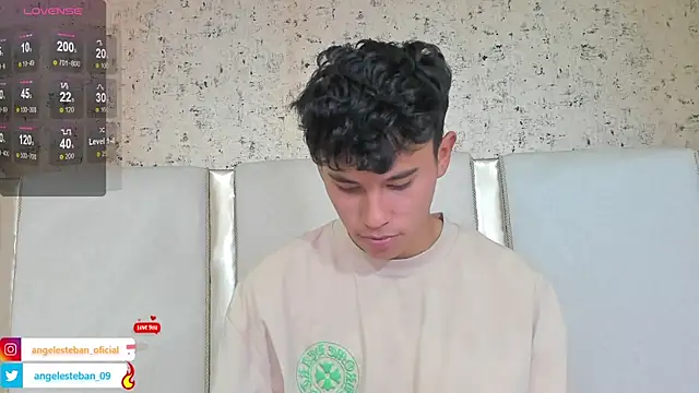 Angel esteban fx online show from 01/16/25, 10:42