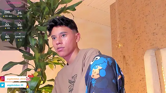 Angel esteban fx online show from 02/02/25, 07:20