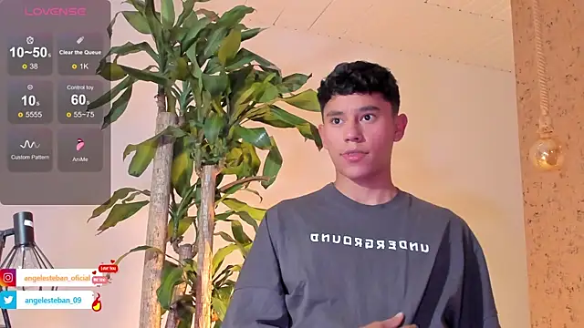 Angel esteban fx online show from 02/06/25, 04:21