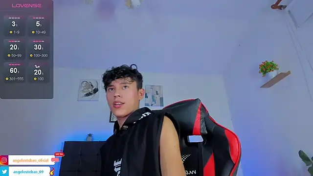 Angel esteban fx online show from 10/12/25, 03:38