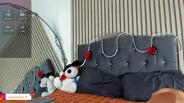 Snapshot of Angel_esteban_fx chatting on 02/04/26, 07:09 Angel esteban fx online show from 02/04/26, 07:09