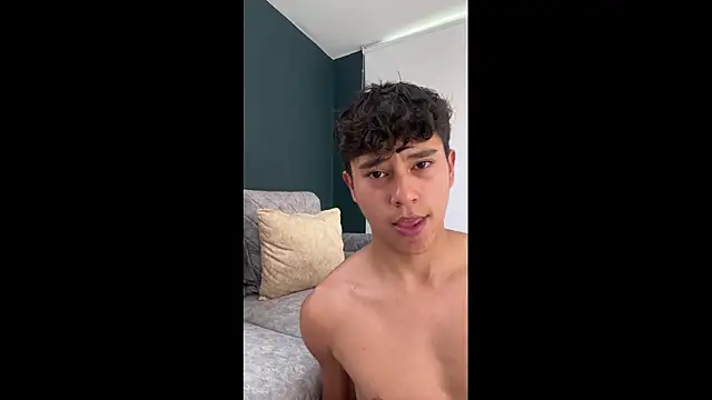 Snapshot of Angel_esteban_fx chatting on 03/24/26, 09:31 Angel esteban fx online show from 03/24/26, 09:31