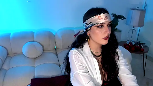 freya bella  online show from 10/03/25, 09:06