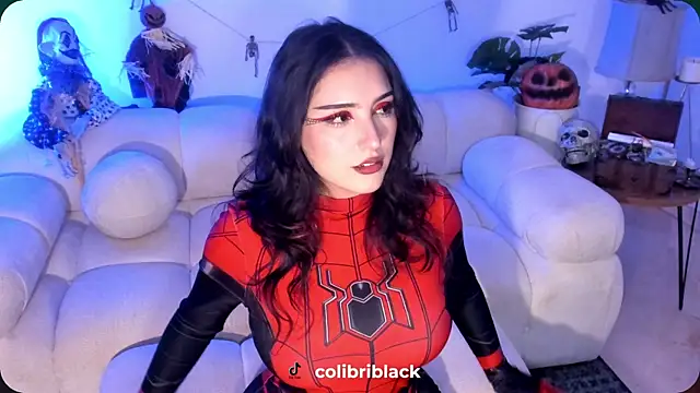 freya bella  online show from 10/17/25, 08:06