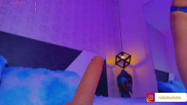 MiissCharlotte online show from 03/11/25, 08:20