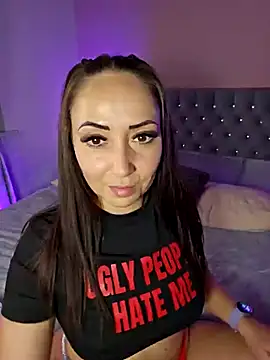 LeeTizia online show from 02/23/25, 05:29