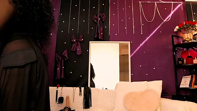 Wicked Hilde online show from 09/18/25, 06:59