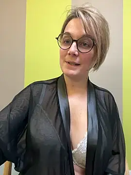 marinella07 online show from 02/15/25, 12:33