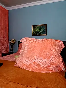 Snapshot of TALLNSEXY48 chatting on 02/25/25, 12:36 TALLNSEXY48 online show from 02/25/25, 12:36