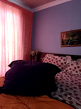 Snapshot of TALLNSEXY48 chatting on 10/27/25, 06:17 TALLNSEXY48 online show from 10/27/25, 06:17