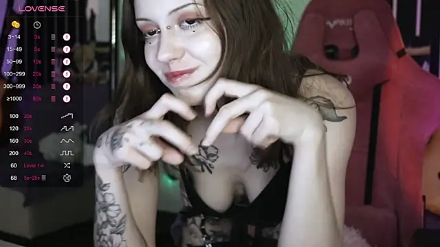 prettybones online show from 12/25/24, 03:49