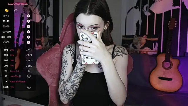 prettybones online show from 12/29/24, 11:29