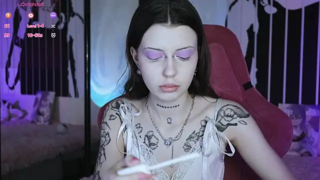 prettybones online show from 02/25/25, 10:15