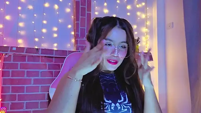 Snapshot of Juanelopez1 chatting on 02/28/26, 03:18 Juanelopez1 online show from 02/28/26, 03:18