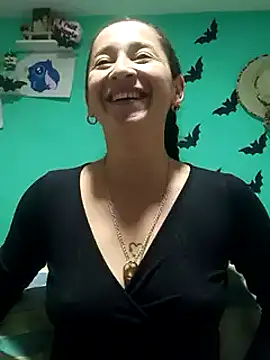 emilypoppy3 online show from 02/13/25, 08:03