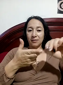 emilypoppy3 online show from 09/25/25, 02:15