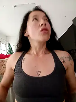 emilypoppy3 online show from 12/05/25, 08:38