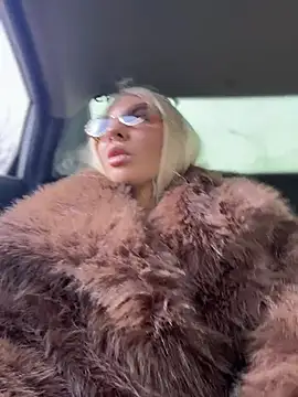 NewLale online show from 04/12/26, 03:11