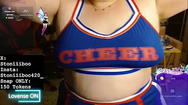 Snapshot of Stoniiiboo chatting on 03/16/25, 12:44 Stoniiiboo online show from 03/16/25, 12:44