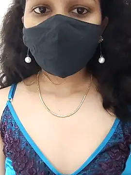 Snapshot of Angleannie chatting on 10/08/25, 07:55 Angleannie online show from 10/08/25, 07:55