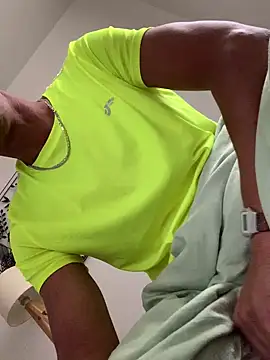 Yoyo6923 online show from 10/09/25, 07:17