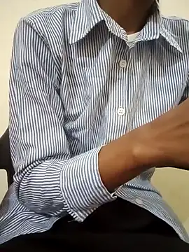 Snapshot of Kumkum_36 chatting on 02/18/26, 04:52 Kumkum 36 online show from 02/18/26, 04:52