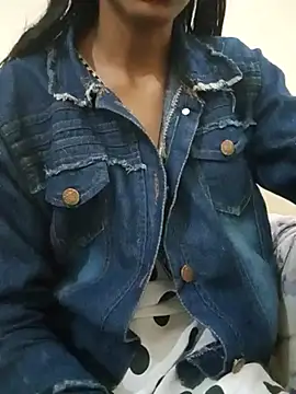 Snapshot of Kumkum_36 chatting on 02/20/26, 06:26 Kumkum 36 online show from 02/20/26, 06:26