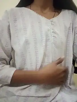 Snapshot of Kumkum_36 chatting on 02/28/26, 04:35 Kumkum 36 online show from 02/28/26, 04:35