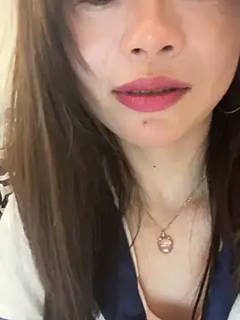 Snapshot of Game_yoyo chatting on 02/11/25, 10:59 Game yoyo online show from 02/11/25, 10:59