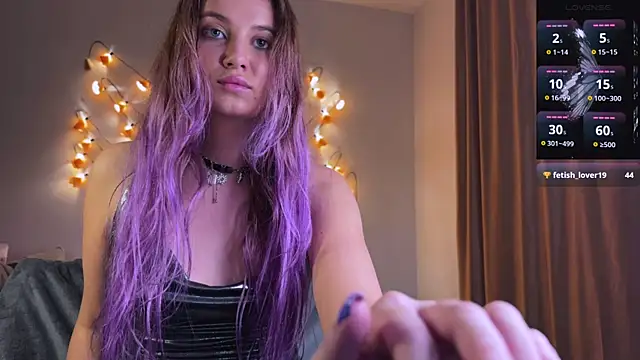 Femdom Lola online show from 01/02/25, 05:29